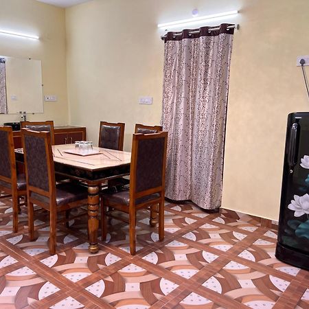 Dwaraka Home Stay Tirupati Zewnętrze zdjęcie